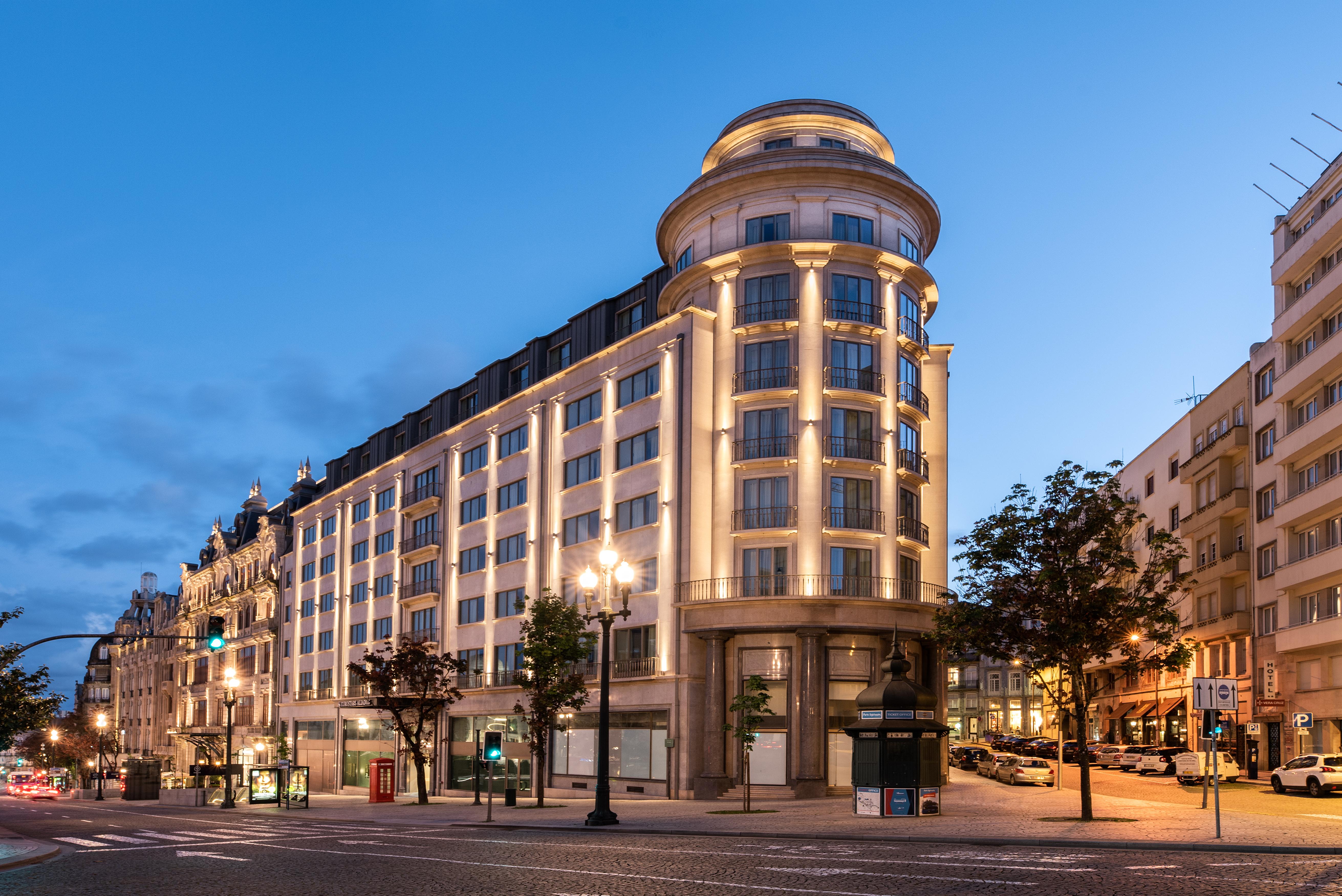 Отель Eurostars Aliados Порту Экстерьер фото The hotel in 2016